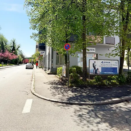 !goldpath! - - Innpromenade - Uniwiese * Pasov