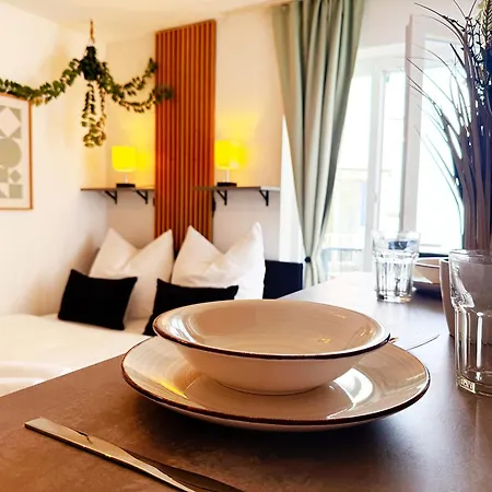 Apartment 'goldpath' Passau-central-pizzaria-kaffee-innpromenade-uniwiese-wiputv Passau